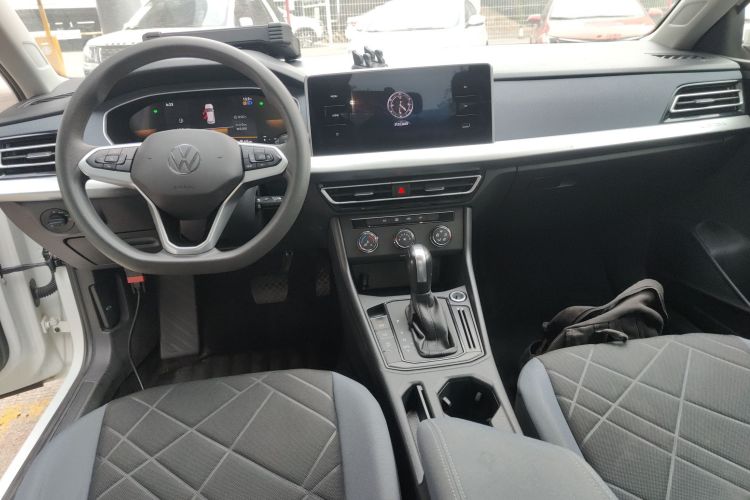 大众 朗逸 2023款 1.5L 自动得逸版中控内饰7002