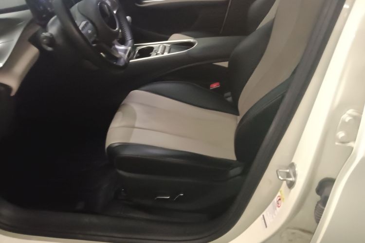 比亚迪 海豚 2023款 420km 自由版中控内饰19