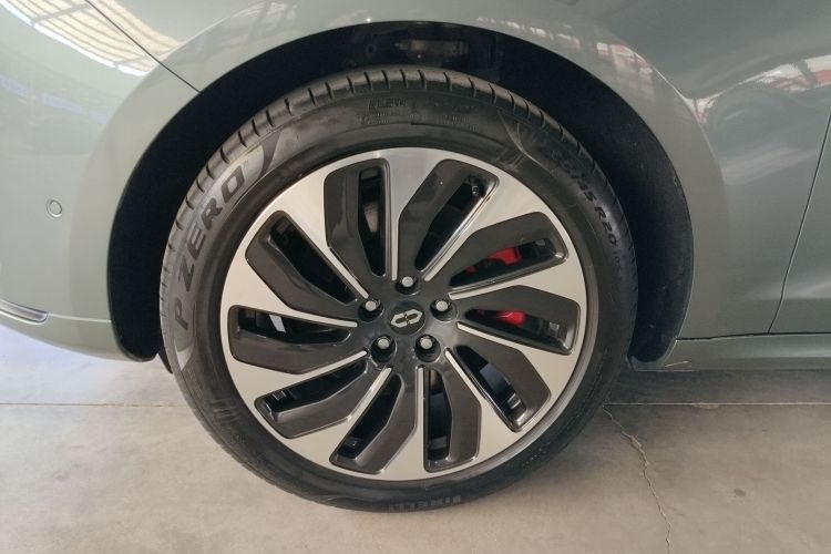 鸿蒙智行 问界M5 2022款 增程后驱标准版车身外观6007