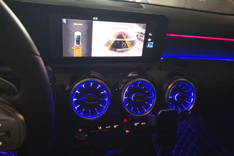 奔驰A级 2022款 改款 A 200 L 运动轿车时尚型中控内饰16