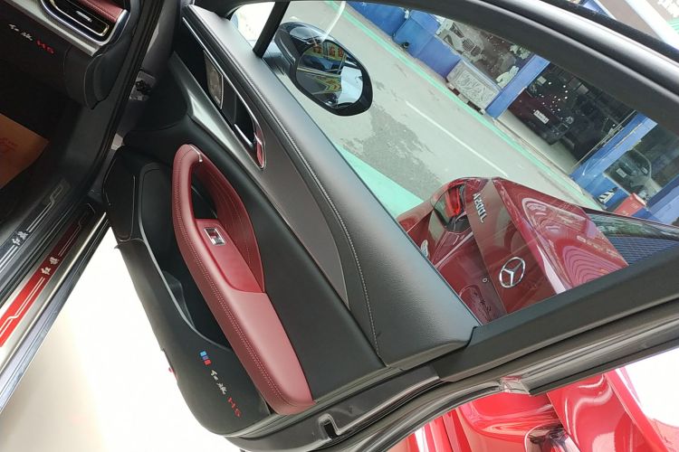 红旗H5 2024款 2.0T 自动智联旗畅版中控内饰42