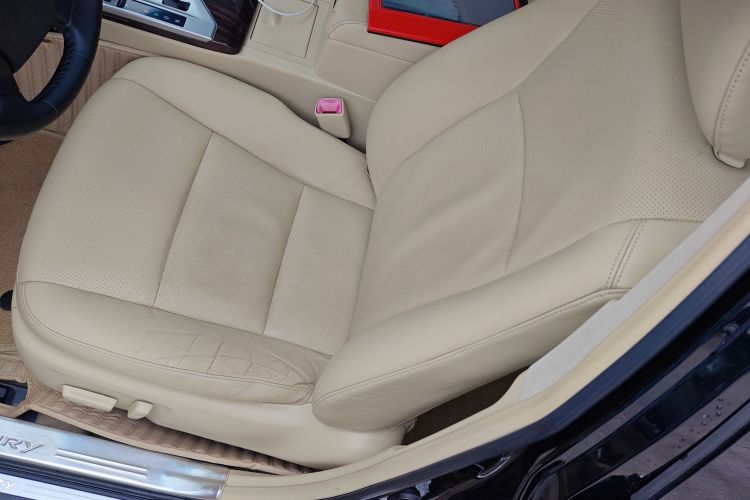 丰田 凯美瑞 2015款 双擎 2.5HG 豪华导航版局部细节19