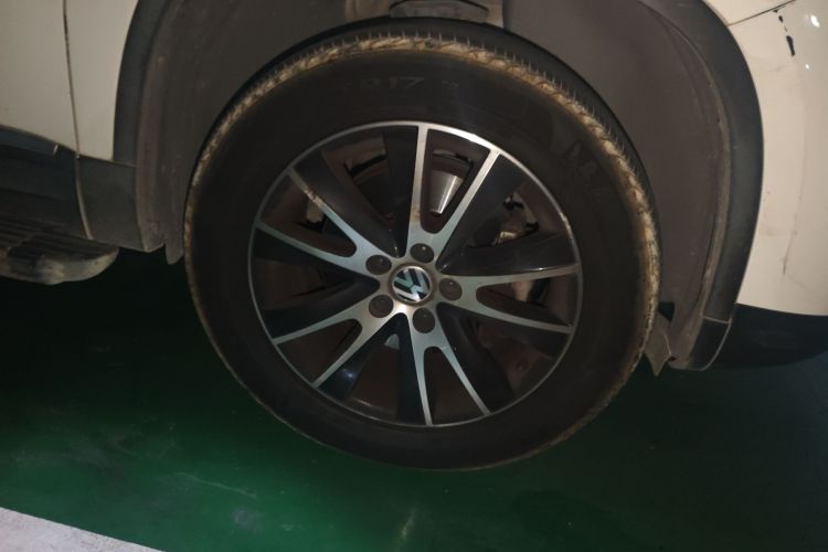 大众 途观 2015款 2.0TSI 自动四驱豪华版车身外观10