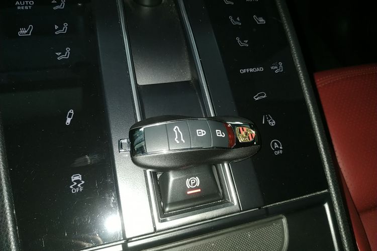 保时捷 2024款 Macan 2.0T中控内饰11