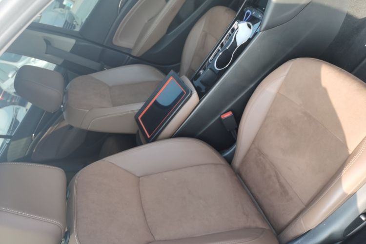 别克 君威 2023款 552T 智享型局部细节41