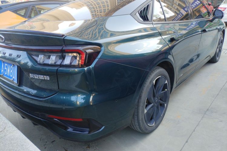 福特 蒙迪欧 2023款 1.5T E-混动 ST-Line车身外观9