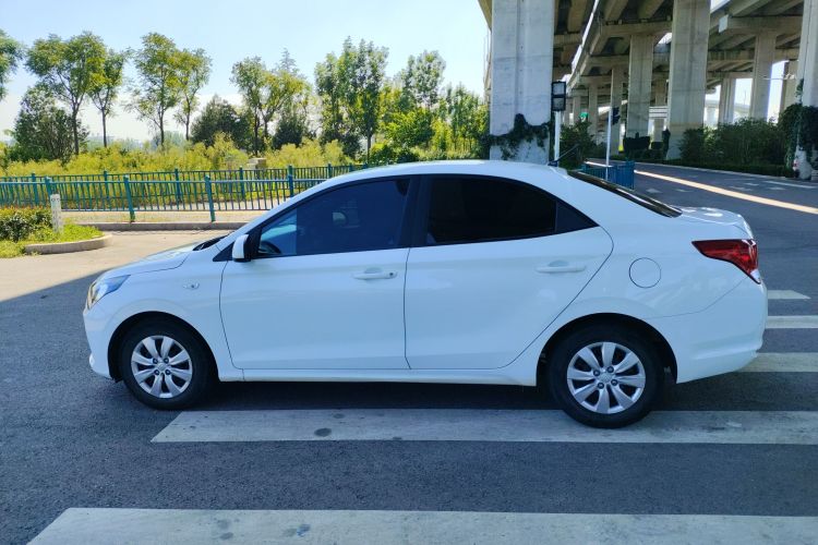 现代 瑞纳 2020款 1.4L 手动GL焕新版车身外观6003