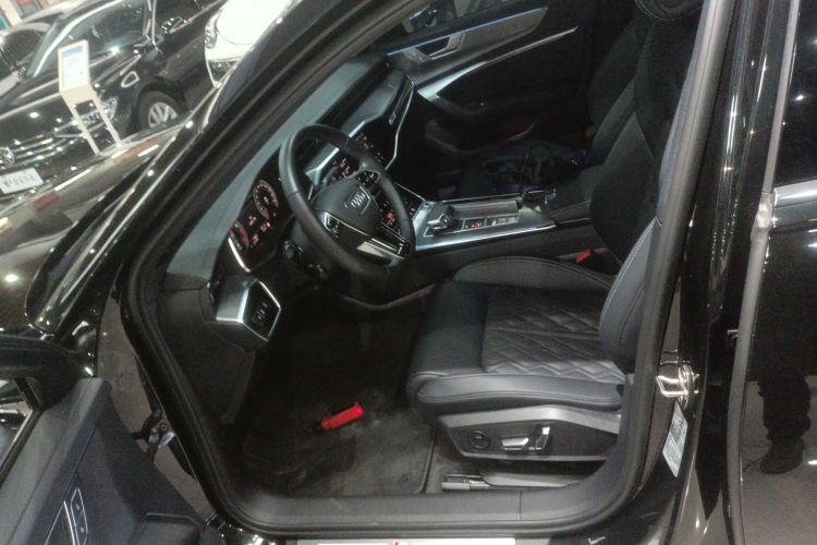 奥迪A6L 2025款 45 TFSI 臻选动感型中控内饰7003