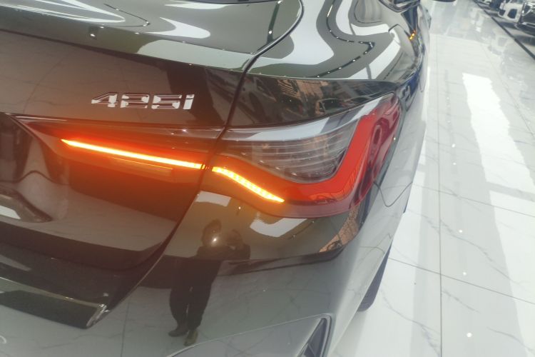 宝马4系 2022款 425i Gran Coupe M运动曜夜套装车身外观6006