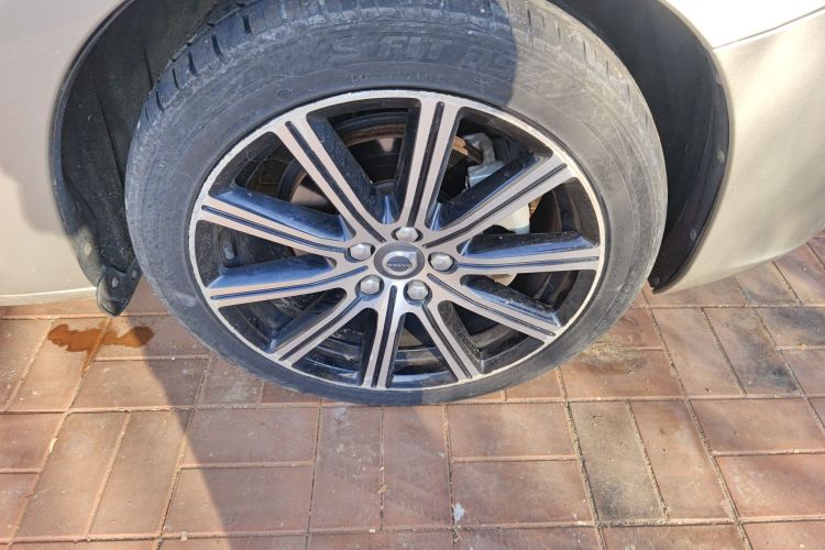 沃尔沃S60 2019款 S60L 改款 T5 智驭菁英版车身外观10