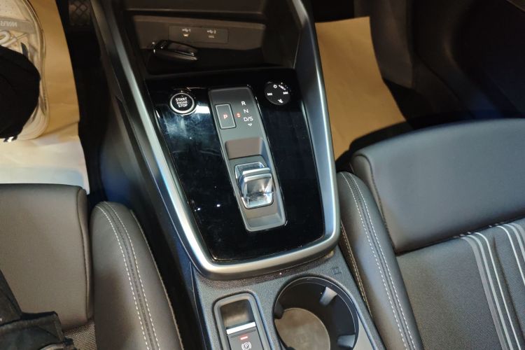 奥迪A3 2023款 改款 Sportback 35 TFSI 时尚运动型中控内饰18