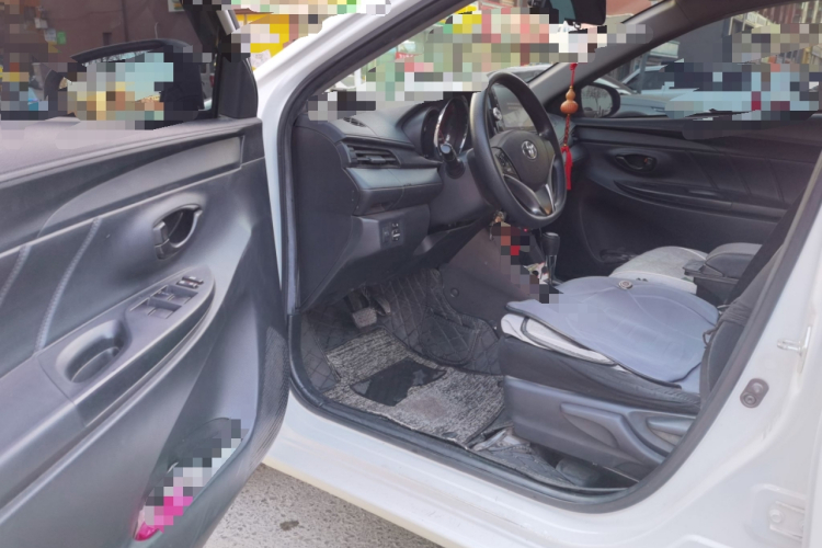 丰田 威驰 2021款 1.5L CVT创行版中控内饰20