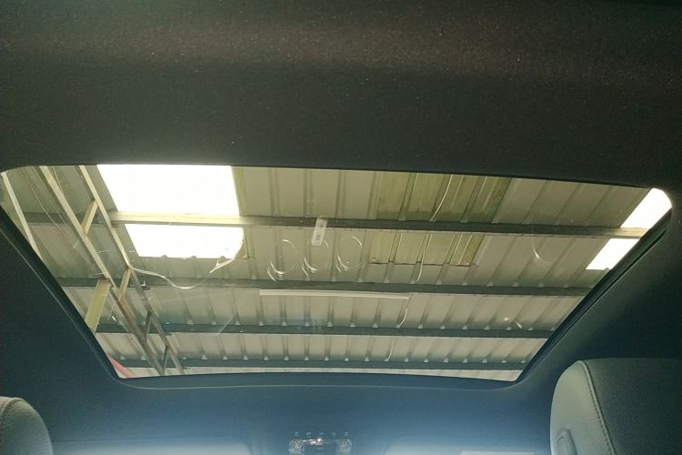 奔驰A级 2020款 改款 A 200 L 运动轿车动感型中控内饰22