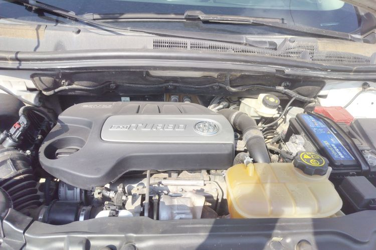 别克 昂科拉 2014款 1.4T 自动两驱都市精英型机舱底盘24