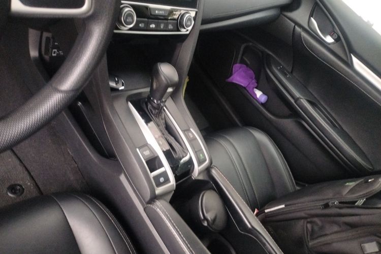 本田 思域 2016款 220TURBO CVT豪华版中控内饰18