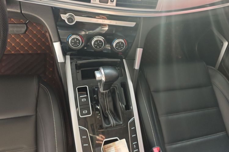 哈弗H7 2019款 2.0T 悦享型 国VI中控内饰18