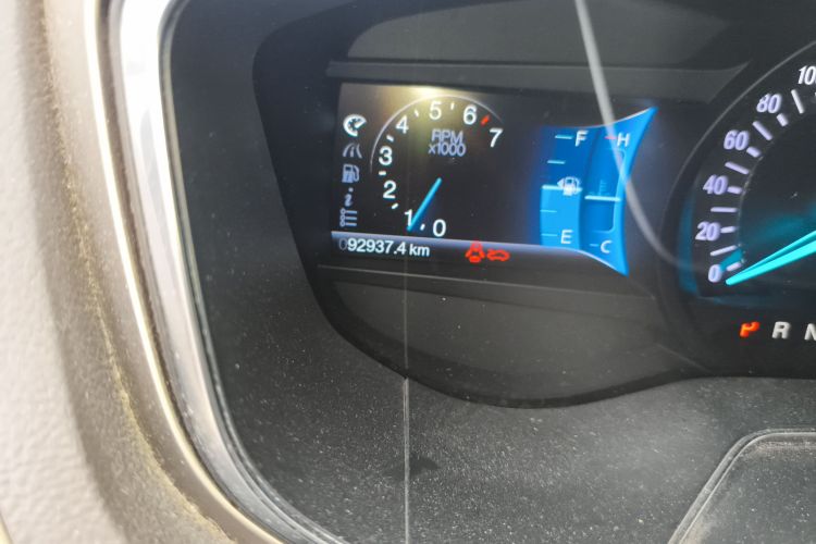 福特 蒙迪欧 2013款 2.0L GTDi200豪华型中控内饰15