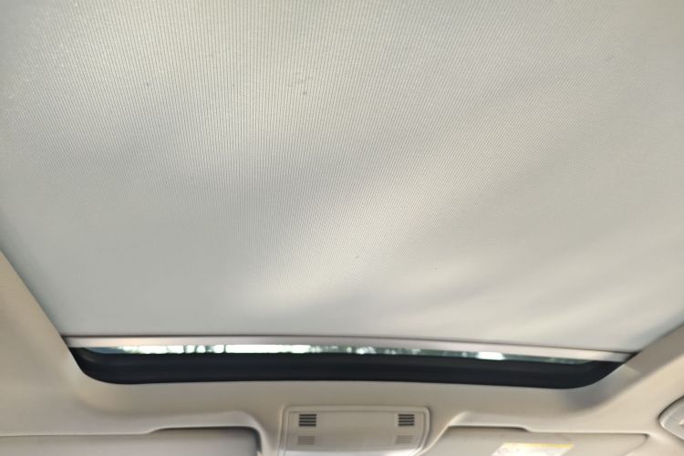 大众 高尔夫·嘉旅 2018款 2周年纪念版 280TSI 自动豪华型局部细节22