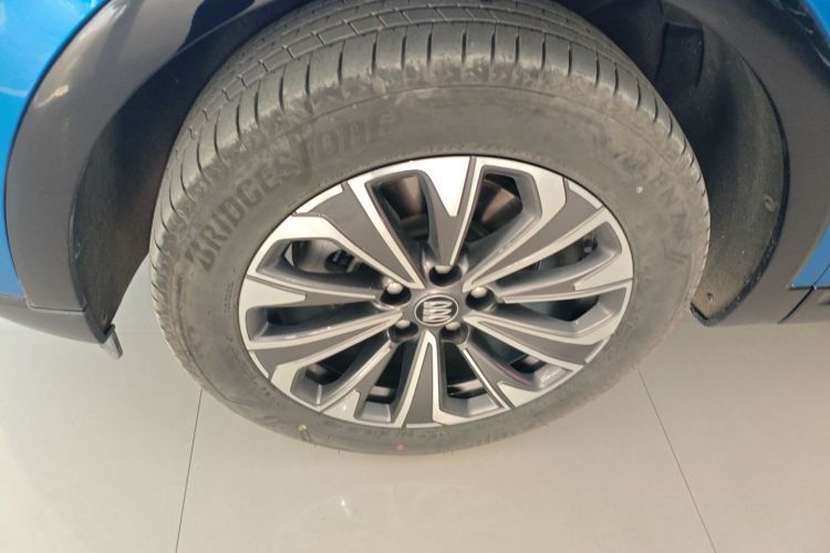 别克 2024款 昂科威S  25T 炫黑风尚版车身外观6007