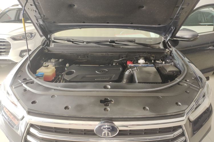 比亚迪 宋Pro 2019款 1.5T 自动精英型机舱底盘24