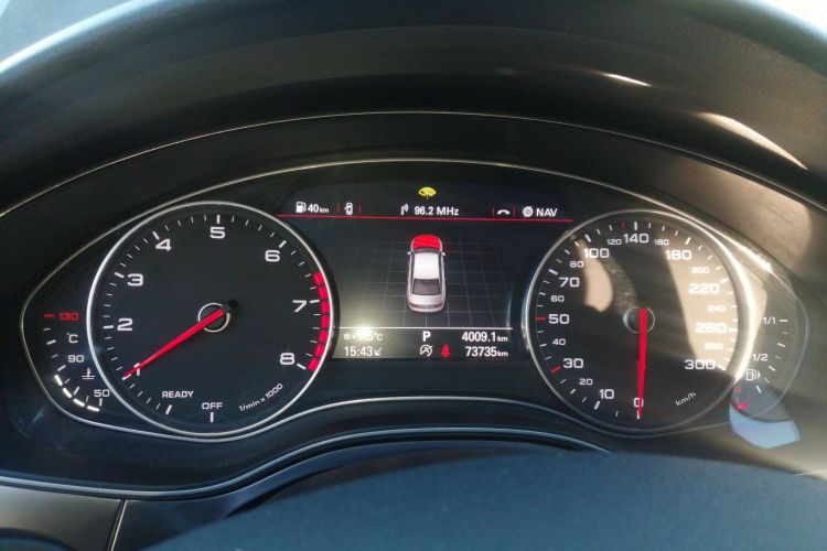 奥迪A6L 2018款 30周年年型 TFSI 进取型中控内饰14