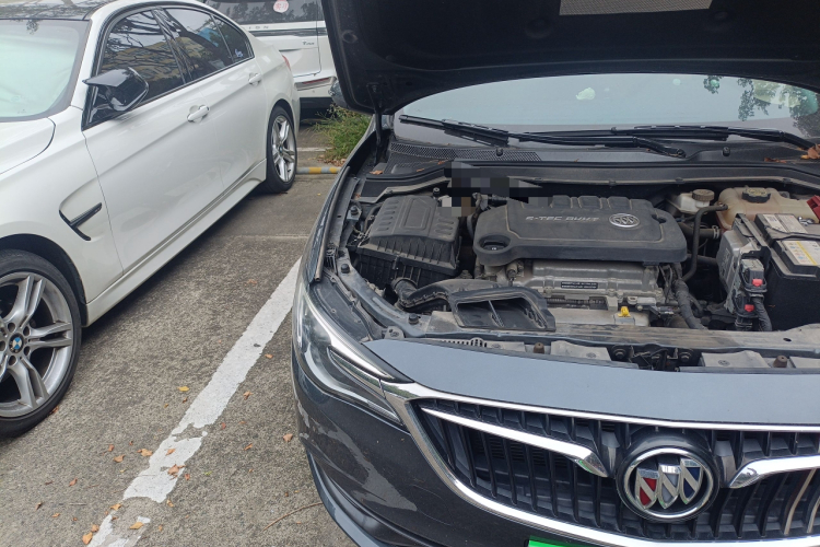 别克 英朗 2021款 改款 典范 1.5L 自动精英型局部细节9006