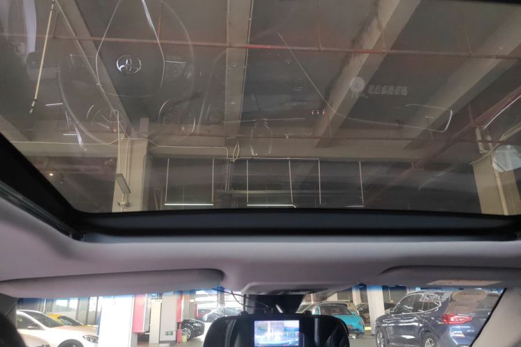 丰田 凯美瑞 2018款 2.5G 豪华版局部细节22