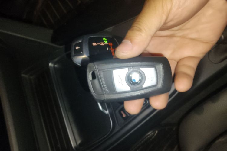 宝马3系 2017款 320Li 时尚型中控内饰7001