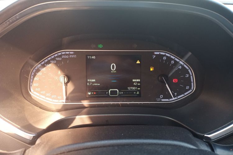 奇瑞 瑞虎5x 2017款 1.5T 手动精英型中控内饰14