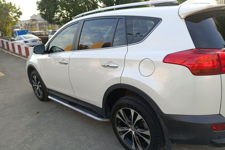 丰田 RAV4荣放 2015款 2.5L 自动四驱精英版车身外观6003
