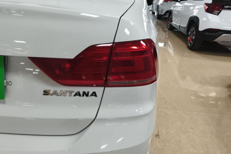 大众 桑塔纳 2021款 1.5L 手动风尚版车身外观9