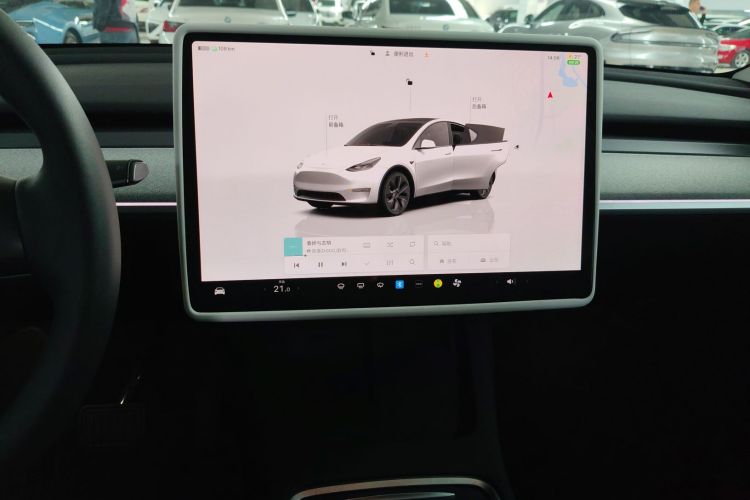 特斯拉 Model Y 2024款 后轮驱动版中控内饰16