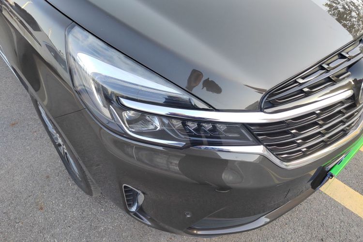 别克GL8 2021款 陆上公务舱 652T 尊贵型车身外观6006