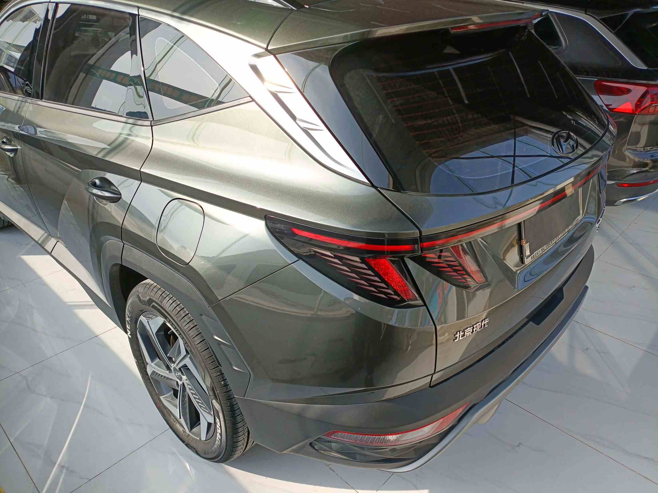 现代 2023款 途胜L 1.5T 自动两驱LUX尊贵版(3)