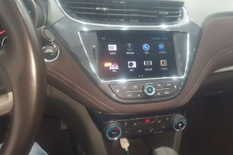 雪佛兰 迈锐宝 2017款 1.5T 自动豪华版中控内饰16