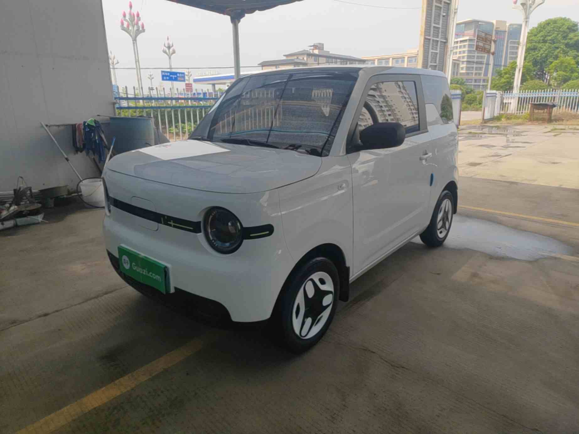 吉利银河 2025款 熊猫mini 210km 元气熊(2)