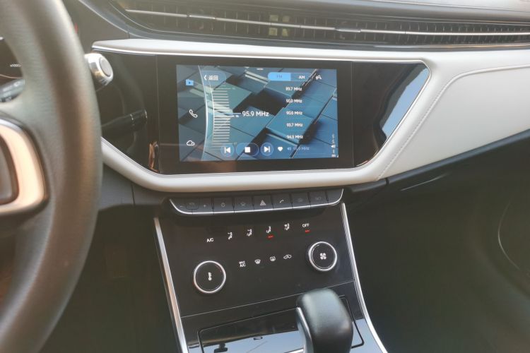 奇瑞 艾瑞泽GX 2018款 1.5T CVT劲色版 国V中控内饰16