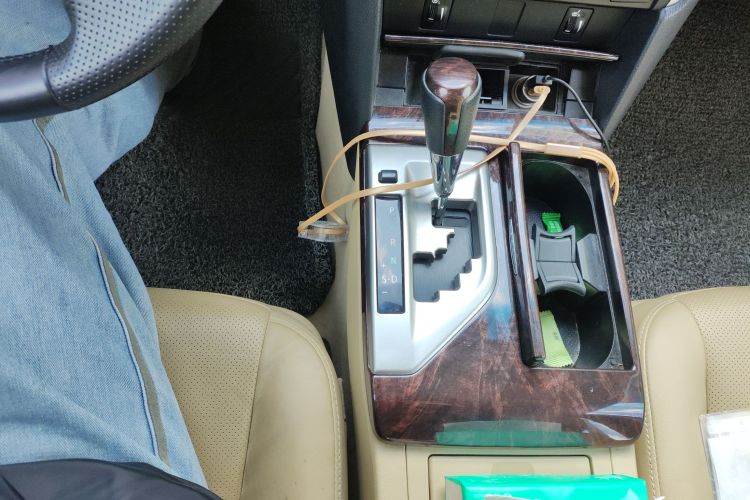 丰田 凯美瑞 2015款 2.0G 领先版中控内饰18