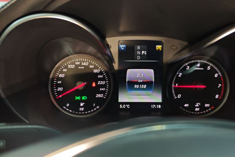 奔驰C级 2018款 C 200 L 运动版局部细节14