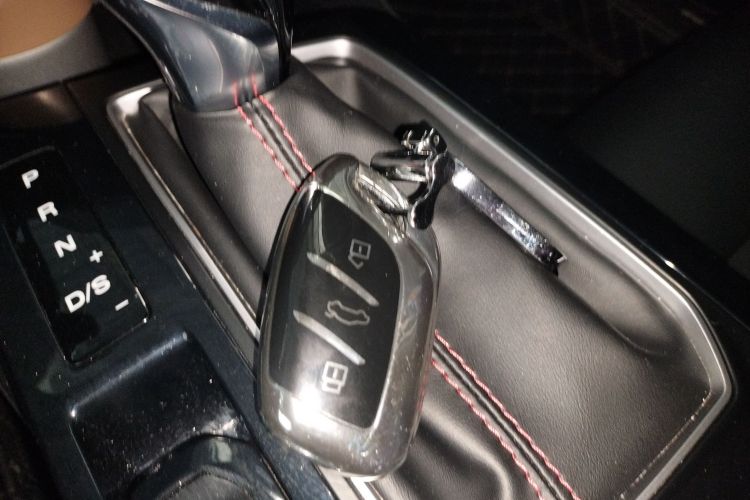 名爵 MG5 2021款 180DVVT CVT青春风尚版中控内饰11