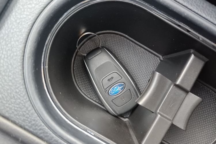 斯巴鲁 森林人 2018款 2.0i 时尚导航版中控内饰7001