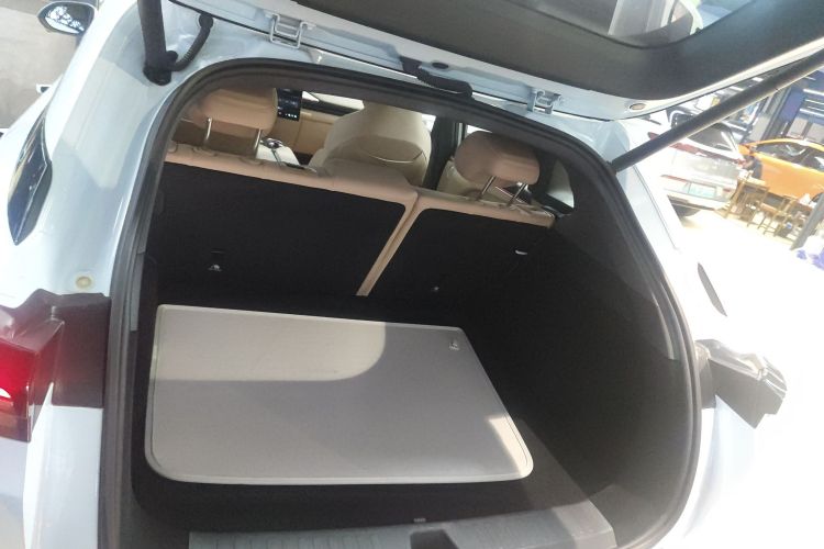 ARCFOX极狐 极狐 阿尔法T5(ARCFOX αT5) 2024款 520 MAX机舱底盘23