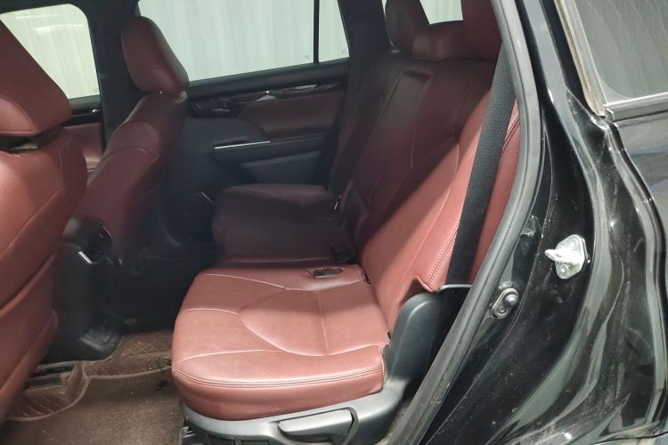 丰田 皇冠陆放 2021款 2.5L HEV四驱精英版中控内饰7004