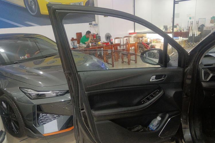 广汽传祺 传祺GS4 2021款 270T 自动科技纵享版中控内饰7007