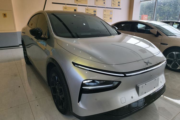 小鹏G7 2025款 702 超长续航 Max车身外观3