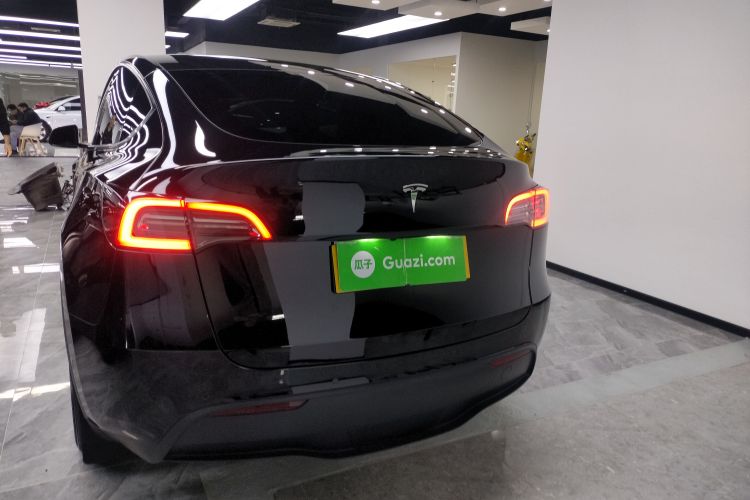 特斯拉 Model Y 2022款 改款 长续航全轮驱动版车身外观6004