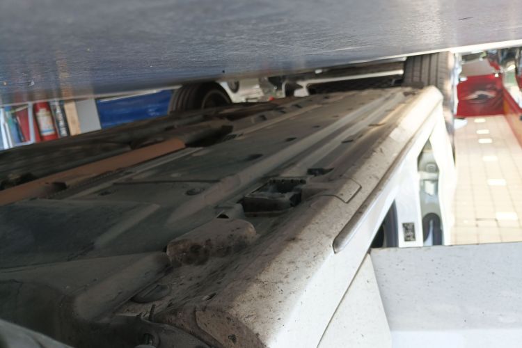 奔驰C级 2017款 改款 C 200 L 运动版局部细节9001