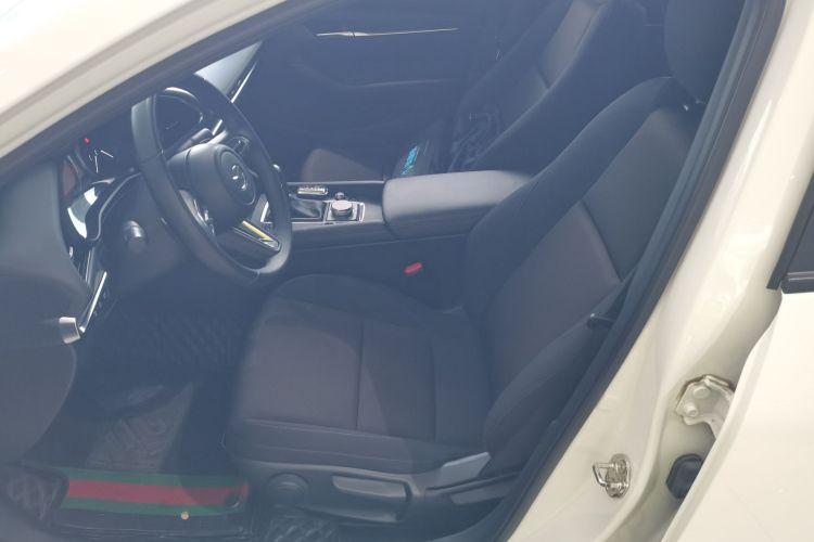 马自达3 昂克赛拉 2023款 2.0L 自动质炫版中控内饰19