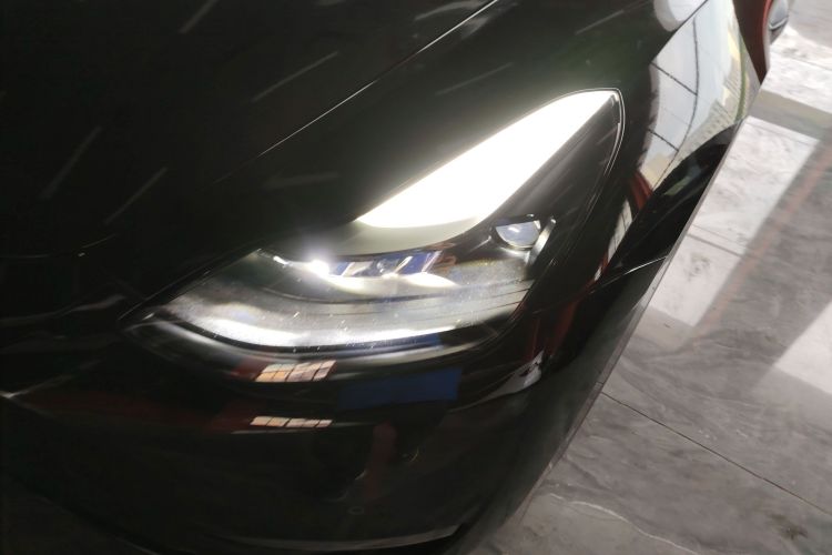 特斯拉 Model Y 2022款 长续航全轮驱动版局部细节36