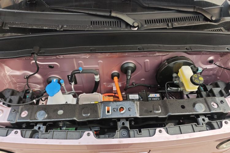 吉利银河 2024款 熊猫mini 200km 耐力熊机舱底盘24